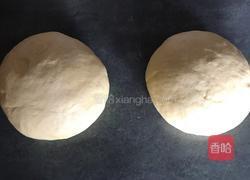 披萨饼皮的做法图解3