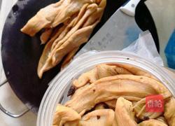 爆炒萝卜丁的做法图解1