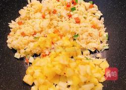 鲜虾菠萝饭的做法图解8