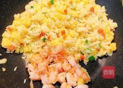 鲜虾菠萝饭的做法图解9