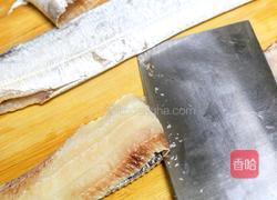 家常糖醋带鱼卷的做法图解1