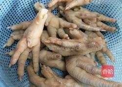 柠香蒜辣鸡爪的做法图解1