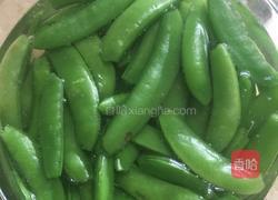 清炒甜豆的做法图解2