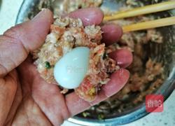 吃不够的外酥里嫩的乾坤肉丸的做法图解6