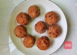 吃不够的外酥里嫩的乾坤肉丸的做法图解9