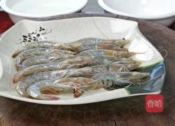 避风塘炒虾的做法图解1