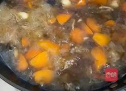 胡萝卜炖牛腩的做法图解3