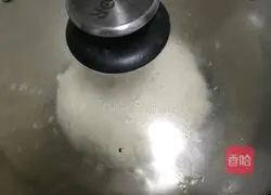 Illustration of how to make large bowl of wide noodles 3