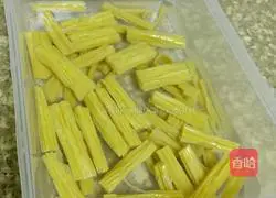 Illustration of how to make cold yuba 1