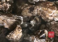 蒜蓉粉丝生蚝的做法图解1