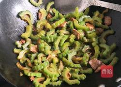 苦瓜烧豆腐的做法图解7