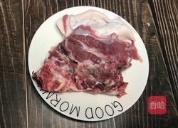 孜然羊肉的做法图解1