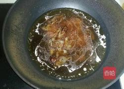 黄鱼焖豆腐的做法图解2
