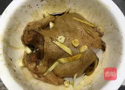 Illustration of how to make roasted whole chicken and roasted chicken 4