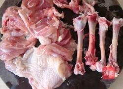 辣椒炒鸡腿肉的做法图解2