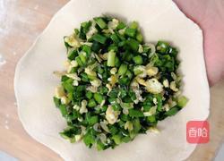 韭菜虾皮盒子的做法图解11