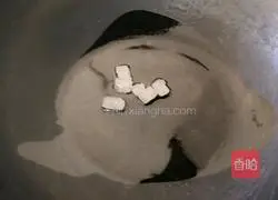 Illustration of braised pig's feet with mushrooms and peanuts 7