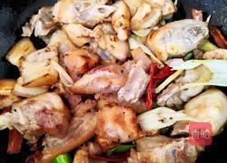 香菇花生焖猪脚的做法图解11