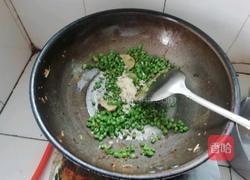 长豆角炒鸡蛋的做法图解8