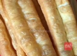 无矾大油条的做法图解5