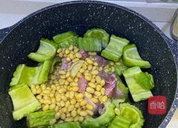 苦瓜黄豆排骨煲的做法图解4
