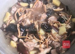 蘑菇土豆炖排骨的做法图解13