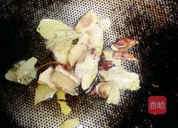 干煸老鸭茶树菇的做法图解4