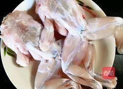 椒盐牛蛙的做法图解1