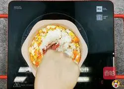 Illustration of how to make three-color clam fried rice 8