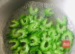 海米拌苦瓜的做法图解4