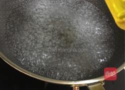 西蓝花小炒肉丝的做法图解2