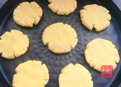 奶香玉米饼的做法图解4