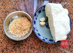 虾皮炒包菜的做法图解1