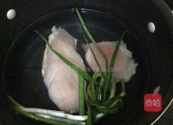 减脂凉拌鸡胸肉丝的做法图解2