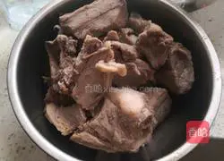 Big Bone Winter Melon Soup Illustration 7