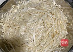 蒜蓉蒸金针菇的做法图解1