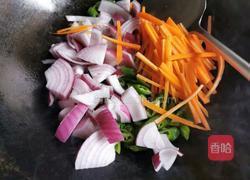 洋葱胡萝卜炒肉的做法图解5
