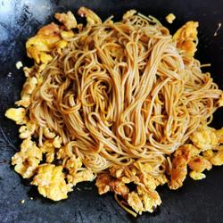老干妈拌面的做法[图]