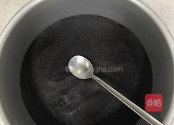 草莓慕斯蛋糕的做法图解3