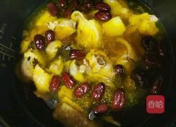 香菇红枣炖鸡汤的做法图解4