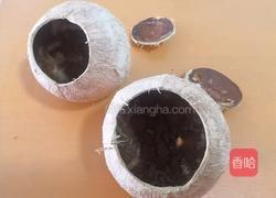 椰子鸡汤的做法图解1