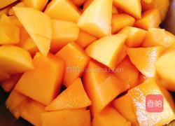 红豆芒果西米露的做法图解2