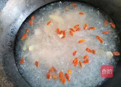 枸杞叶瘦肉汤的做法图解5