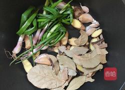 盐焗鸡爪的做法图解2