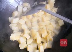 孜然土豆火腿肠的做法图解3