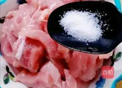 Illustration of how to make cumin-fried onion tenderloin 3