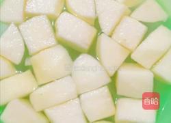 拔丝地瓜苹果的做法图解3