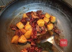 黑椒澳洲牛肉粒炒菠萝的做法图解4