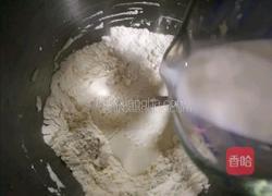 黑加仑牛奶吐司的做法图解3