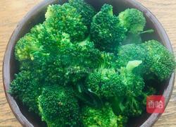 蘸水西兰花的做法图解3